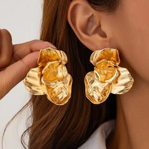Zara orchid gold color unique Floral Statement Earrings